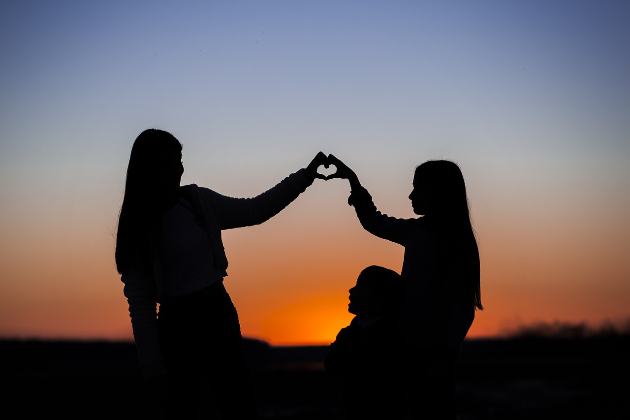 sisters, heart, sunset