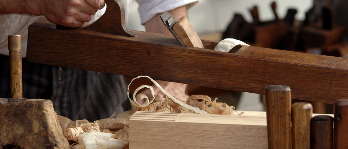 carpenter, plane, shavings